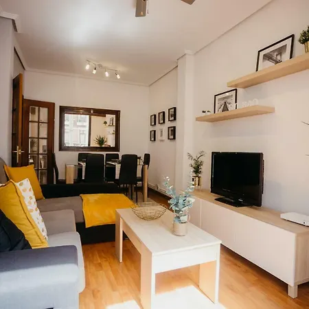 Ubicacion Excelente Cerca De Centro Azkuna Apartman *