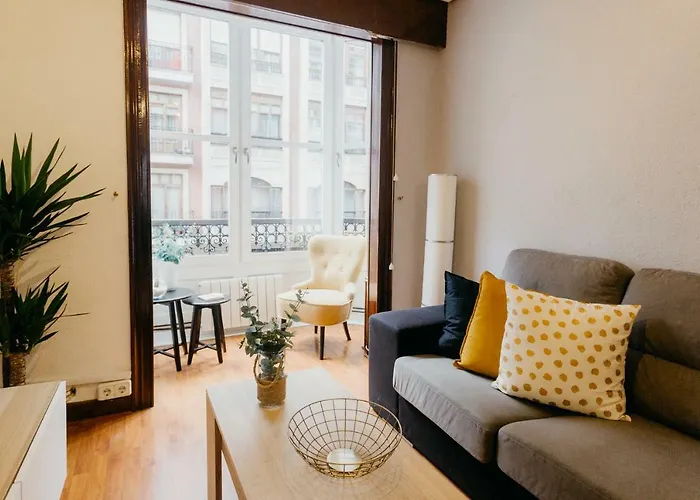 Ubicación Excelente Cerca De Centro Azkuna Apartamento *